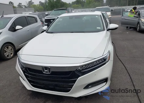 2019 Honda Accord Touring 2.0T z USA, uszkodzony, nr VIN 1HGCV2F91KA006047